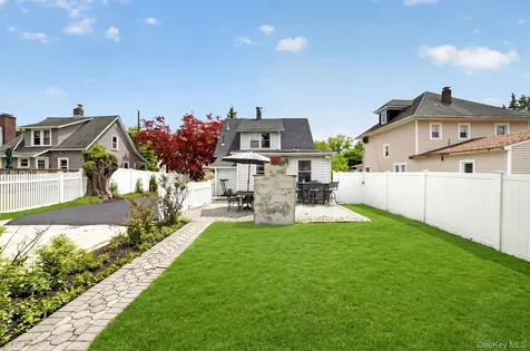 658 Ridge Street Peekskill NY 10566