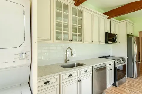 1360 Centre Road Rhinebeck NY 12572