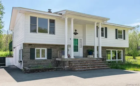 1360 Centre Road Rhinebeck NY 12572
