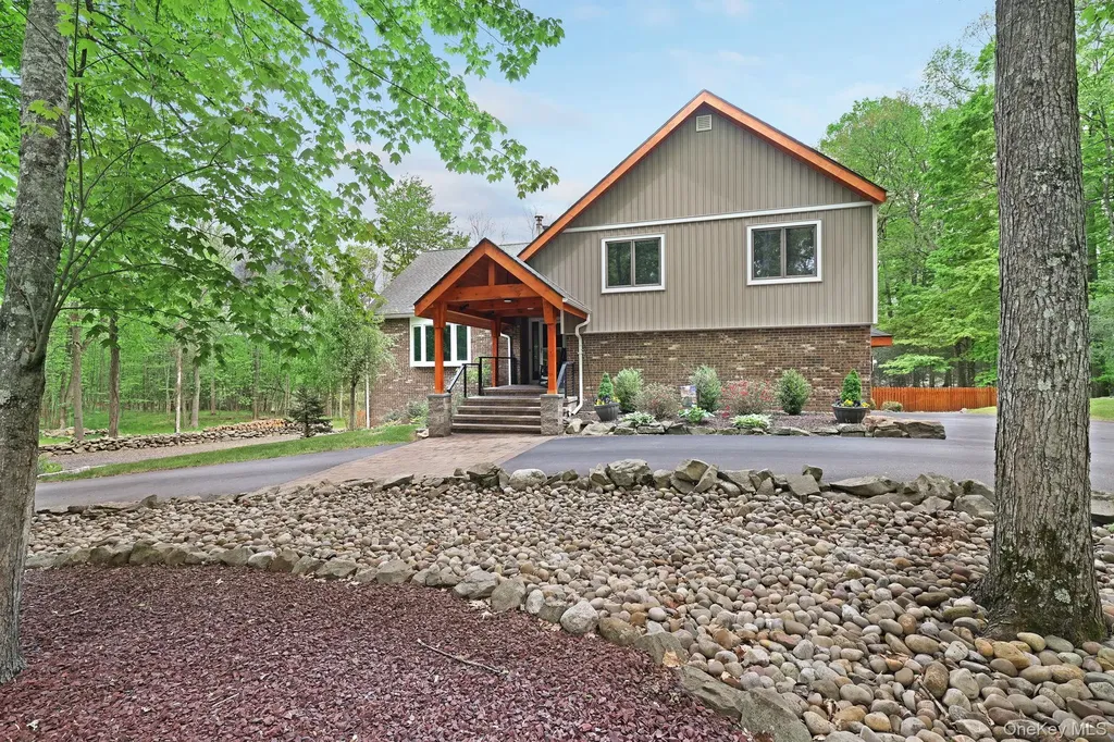 90 M And M Road Middletown NY 10940