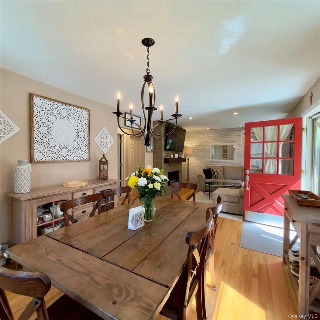 21 Birch Drive Mahopac NY 10541