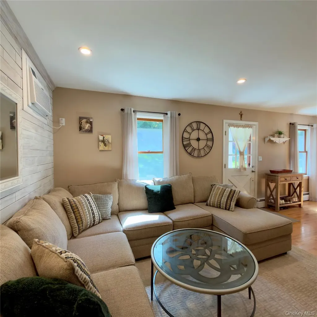 21 Birch Drive Mahopac NY 10541