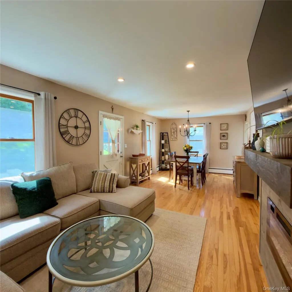 21 Birch Drive Mahopac NY 10541
