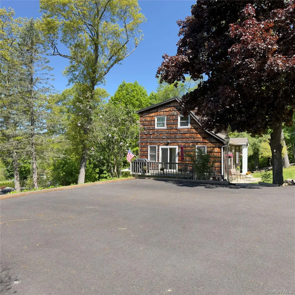 21 Birch Drive Mahopac NY 10541