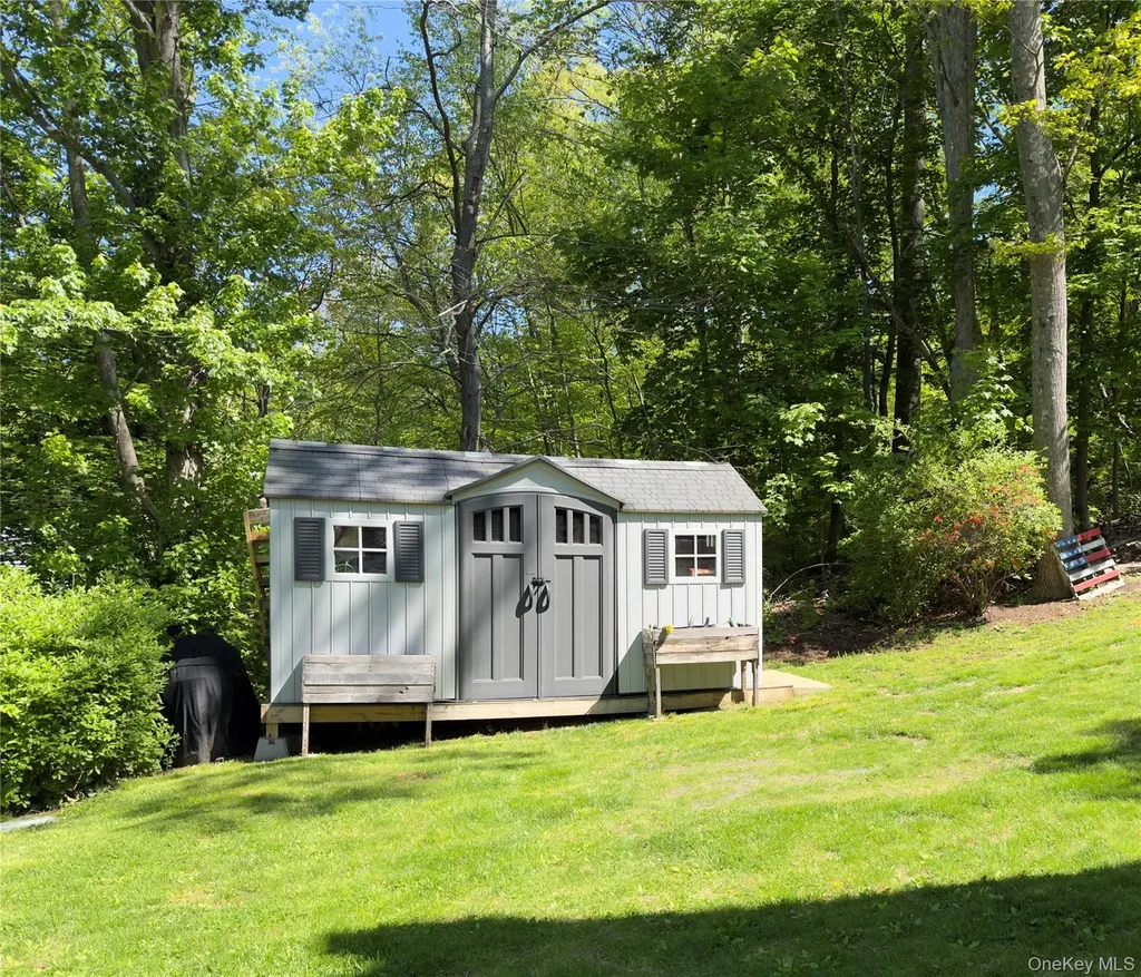 21 Birch Drive Mahopac NY 10541