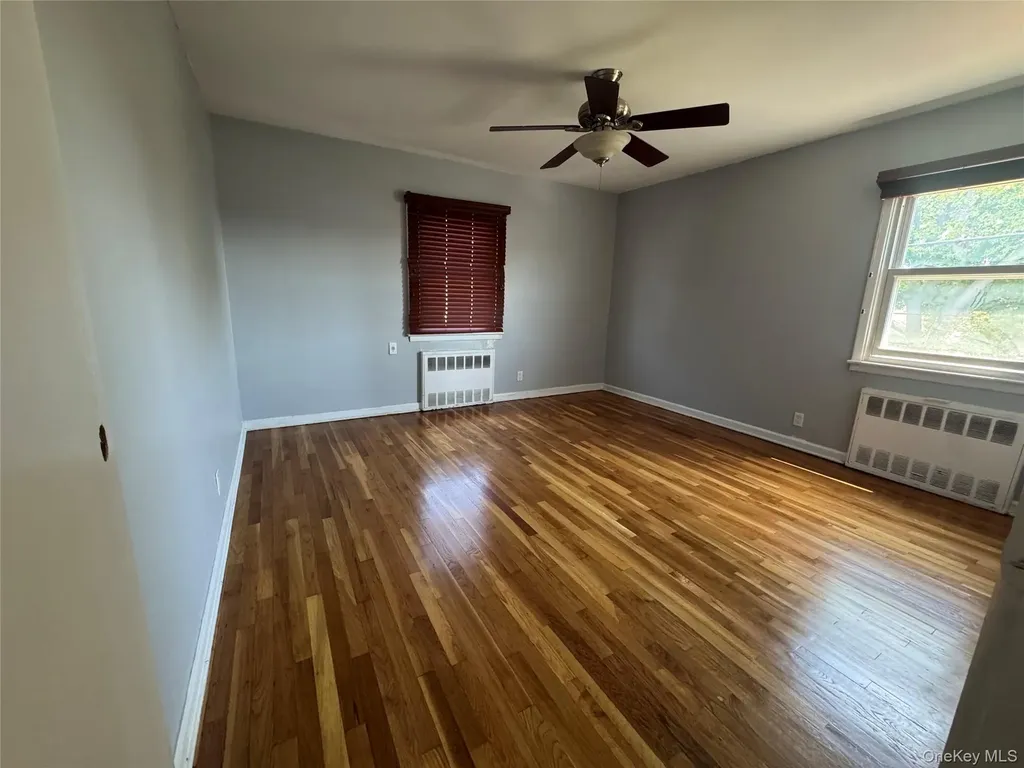 375 Cochran Place Valley Stream NY 11581