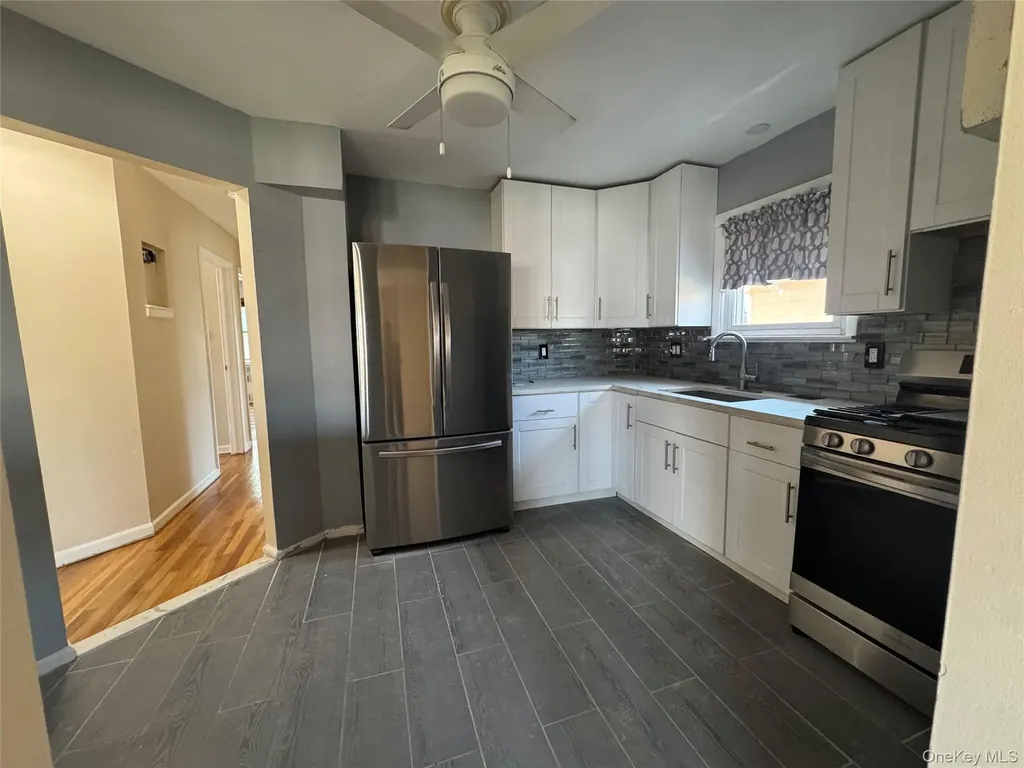 375 Cochran Place Valley Stream NY 11581