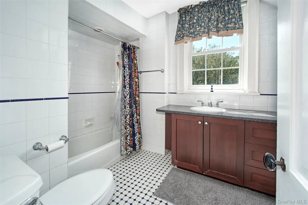 18 Puritan Road Rye NY 10580