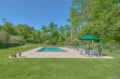 18 Puritan Road Rye NY 10580