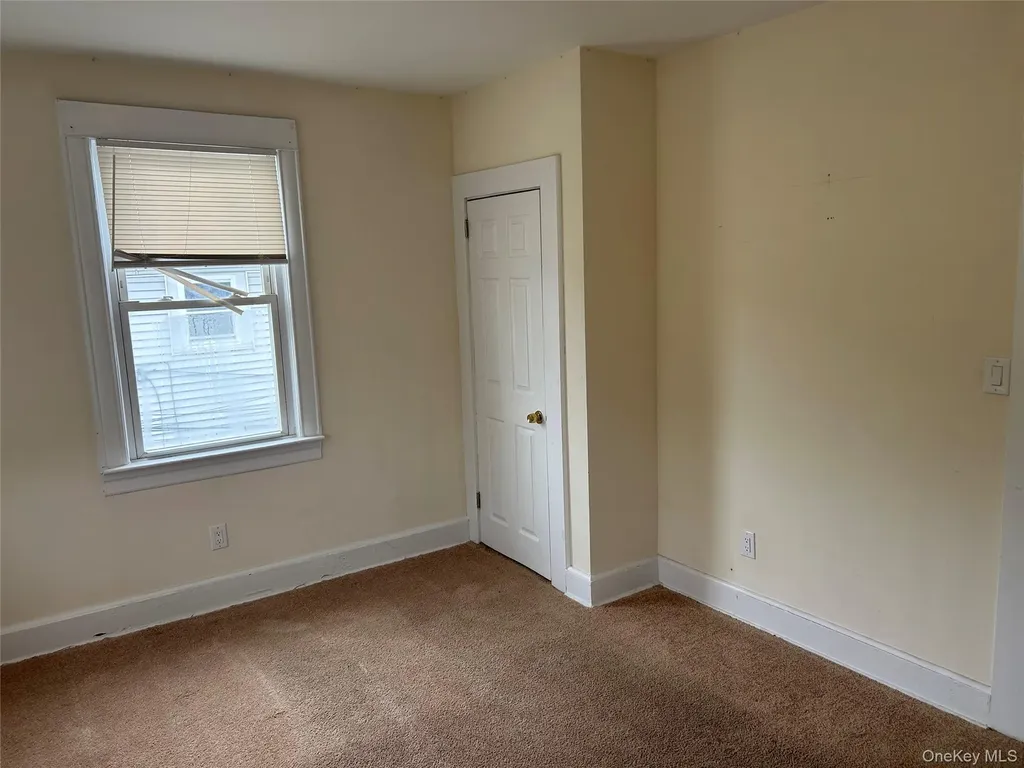 265 Conklin Street Farmingdale NY 11735