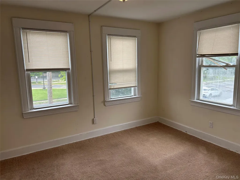265 Conklin Street Farmingdale NY 11735