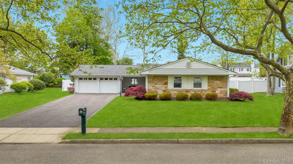 40 Twisting Drive Lake Grove NY 11755