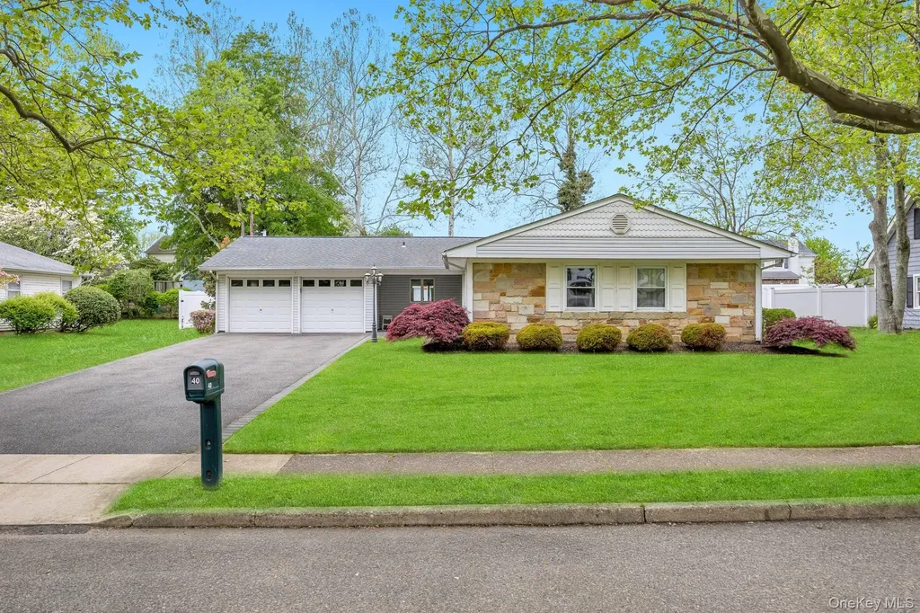 40 Twisting Drive Lake Grove NY 11755
