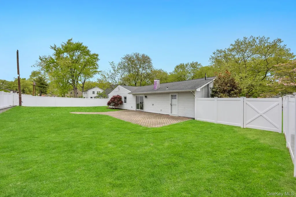 40 Twisting Drive Lake Grove NY 11755