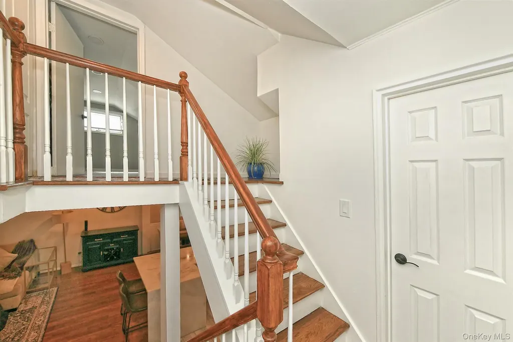 3697 Regent Lane Wantagh NY 11793