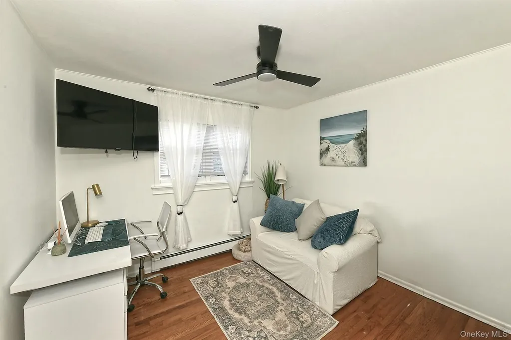 3697 Regent Lane Wantagh NY 11793