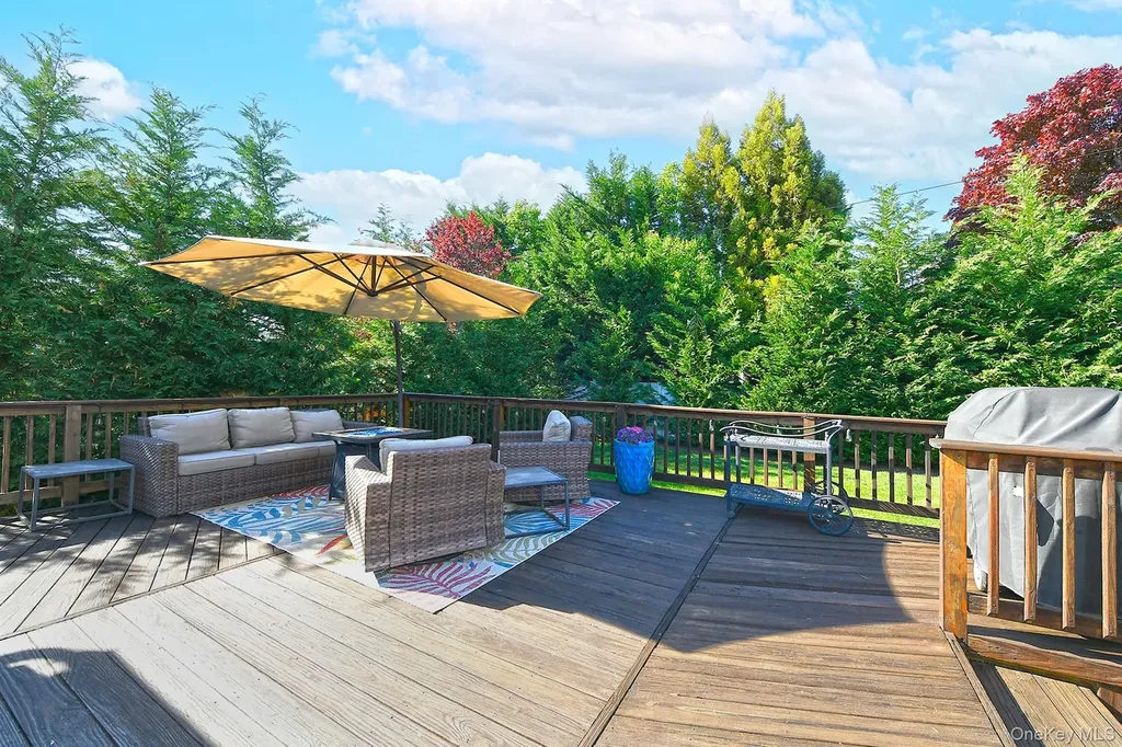 3697 Regent Lane Wantagh NY 11793