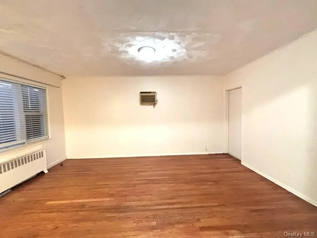 238-23 148th Drive Rosedale NY 11422