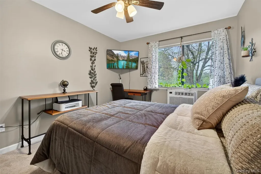 9 Loudon Drive Fishkill NY 12524