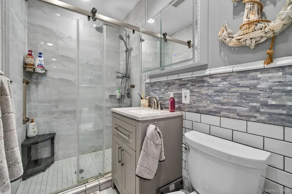 9 Loudon Drive Fishkill NY 12524
