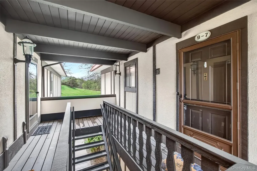 9 Loudon Drive Fishkill NY 12524