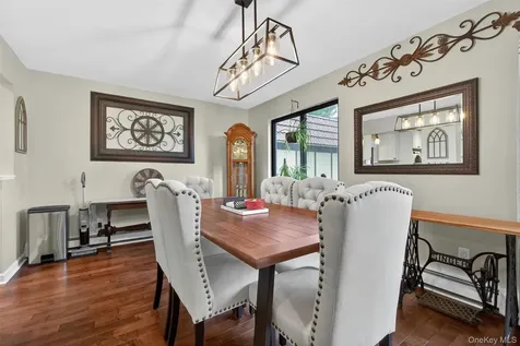 9 Loudon Drive Fishkill NY 12524