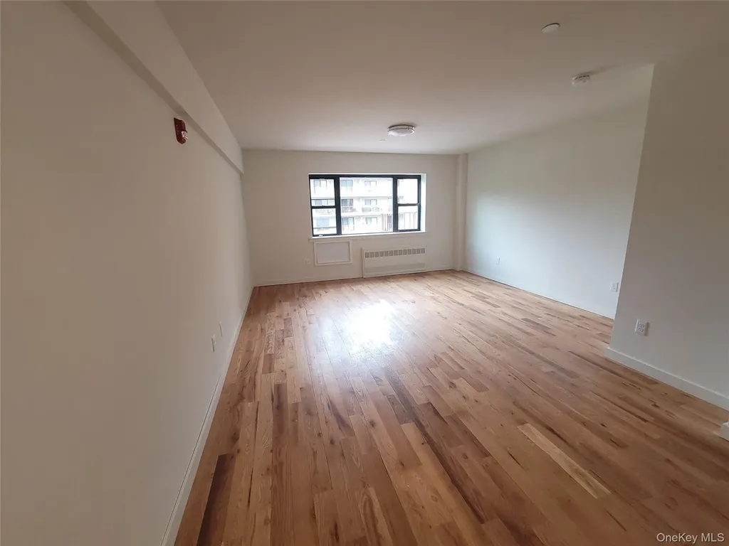 671 Bronx River Road Yonkers NY 10704
