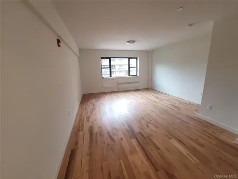 671 Bronx River Road Yonkers NY 10704