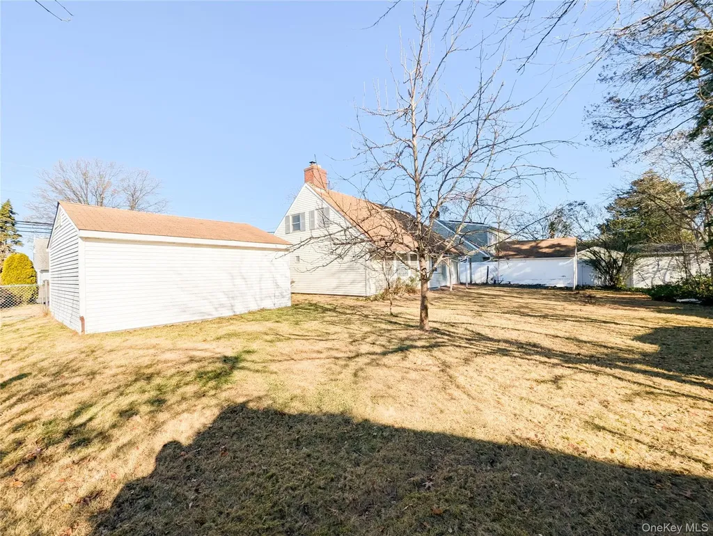 806 Oliver Avenue Westbury NY 11590