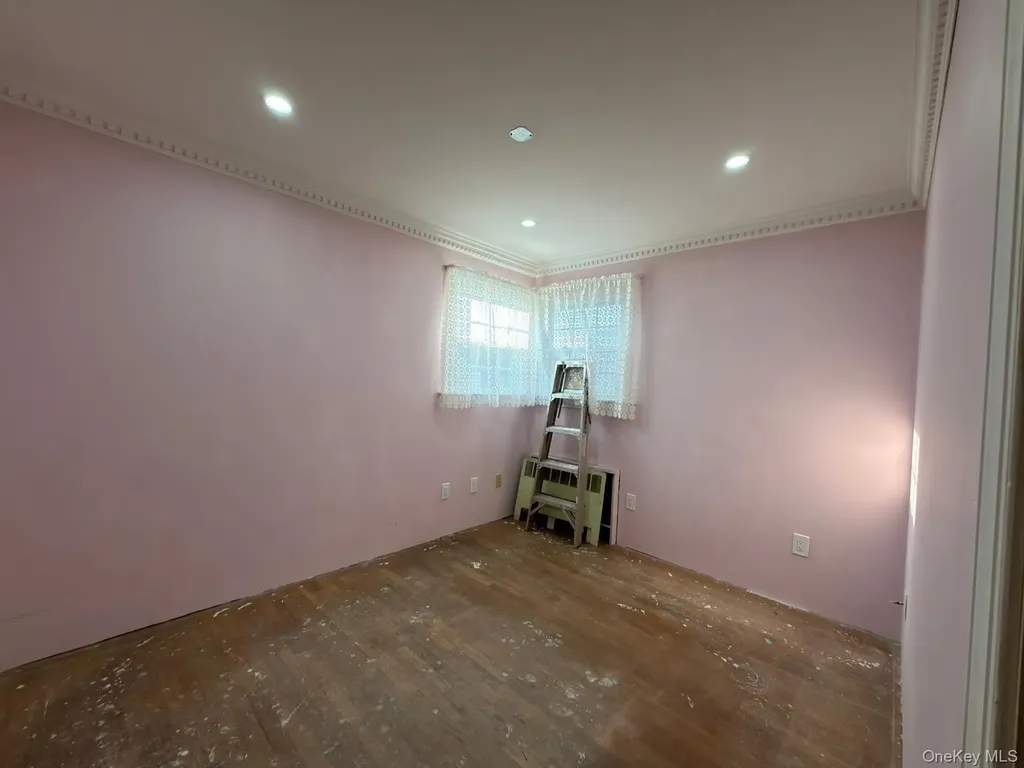 181 Covert Avenue Elmont NY 11003