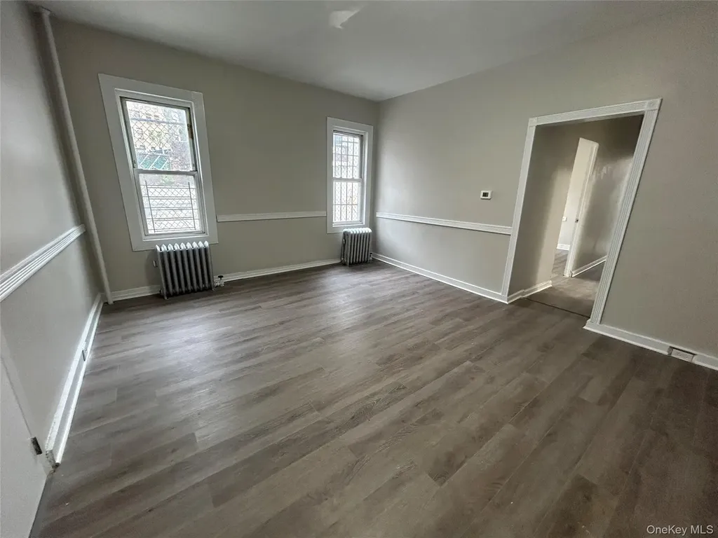 1819 Palisade Place Bronx NY 10453