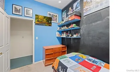 84 Long Pond Lane Staten Island NY 10304