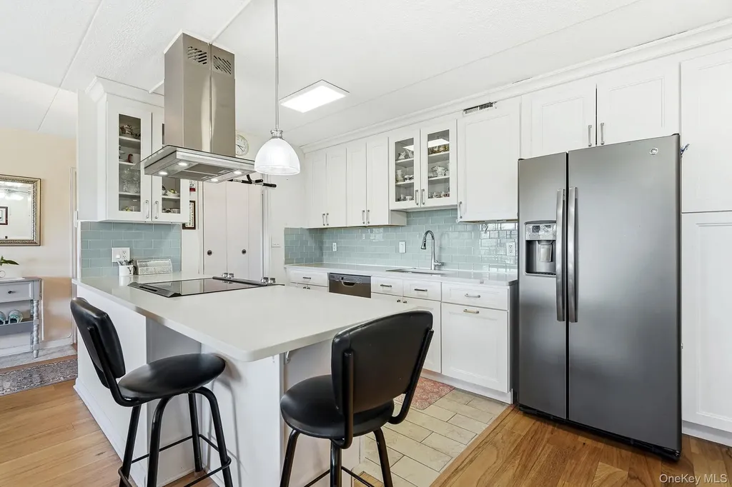 200 High Point Drive Hartsdale NY 10530
