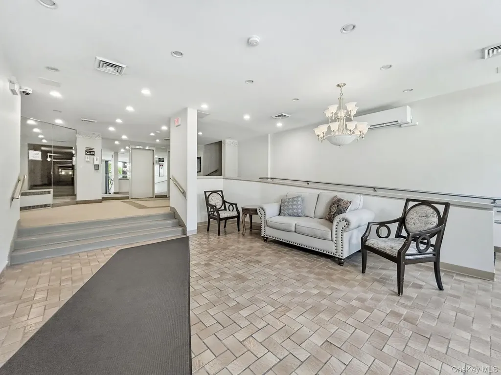 200 High Point Drive Hartsdale NY 10530
