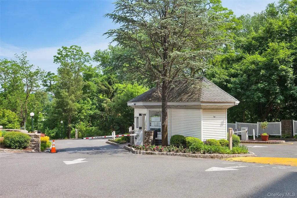 200 High Point Drive Hartsdale NY 10530