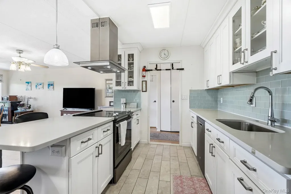 200 High Point Drive Hartsdale NY 10530