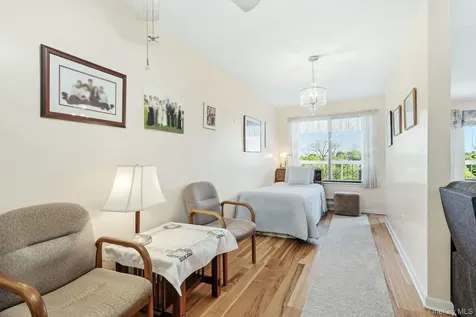 200 High Point Drive Hartsdale NY 10530