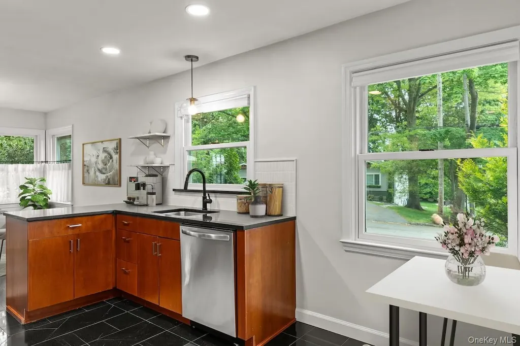 3 Green Acres Lane White Plains NY 10607