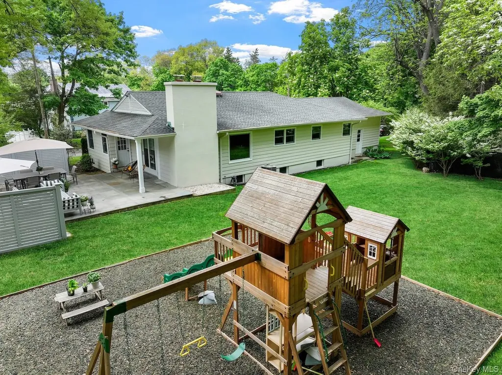 3 Green Acres Lane White Plains NY 10607