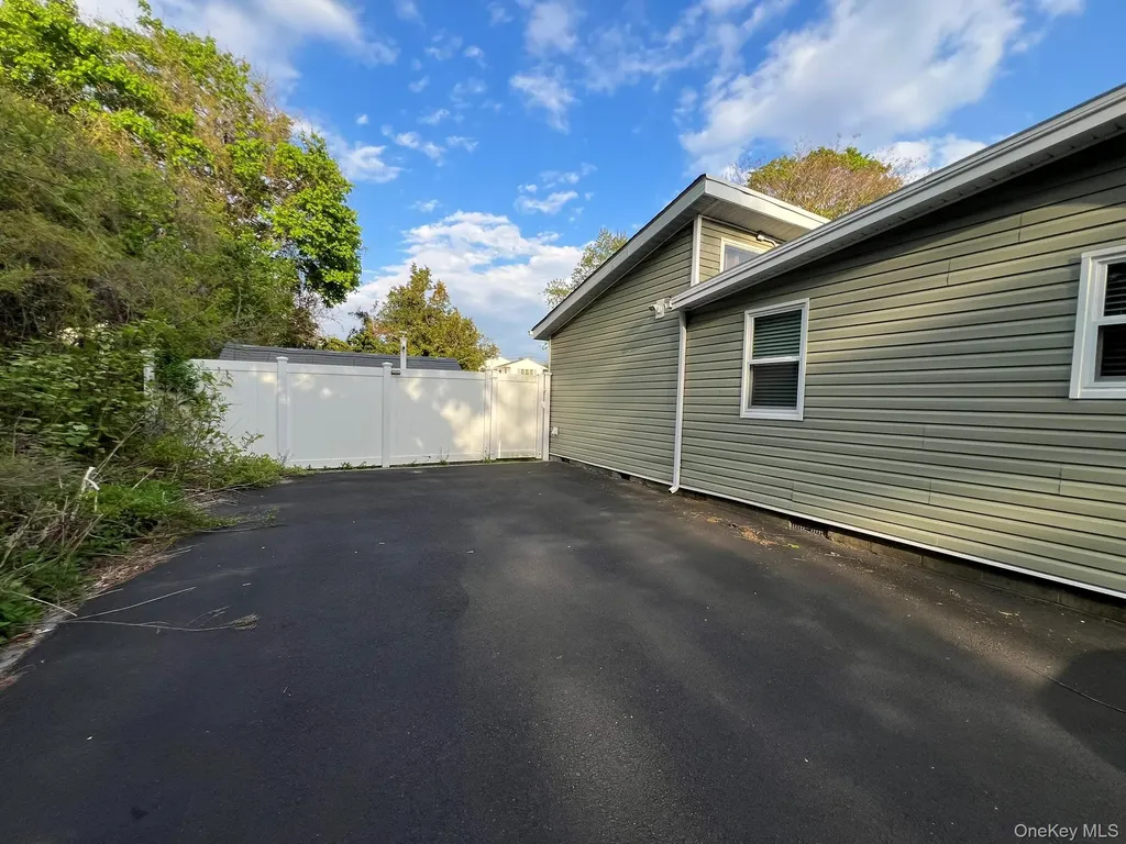 315 Grant Avenue Islip NY 11751