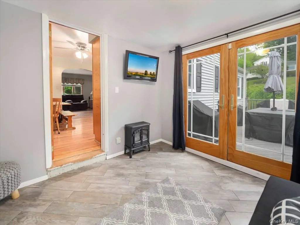 16 Will Rogers Lane Nanuet NY 10954