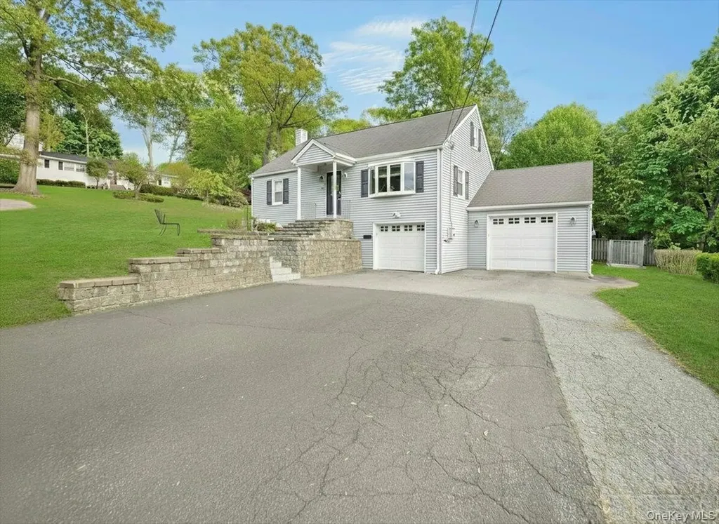 16 Will Rogers Lane Nanuet NY 10954