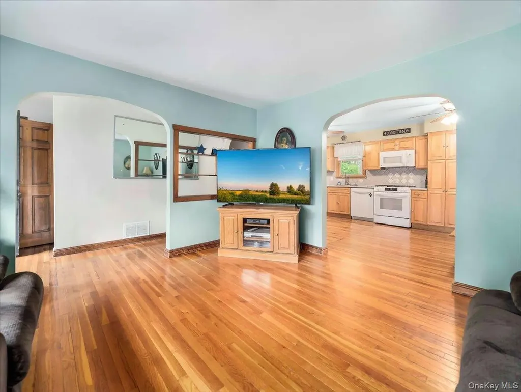 16 Will Rogers Lane Nanuet NY 10954