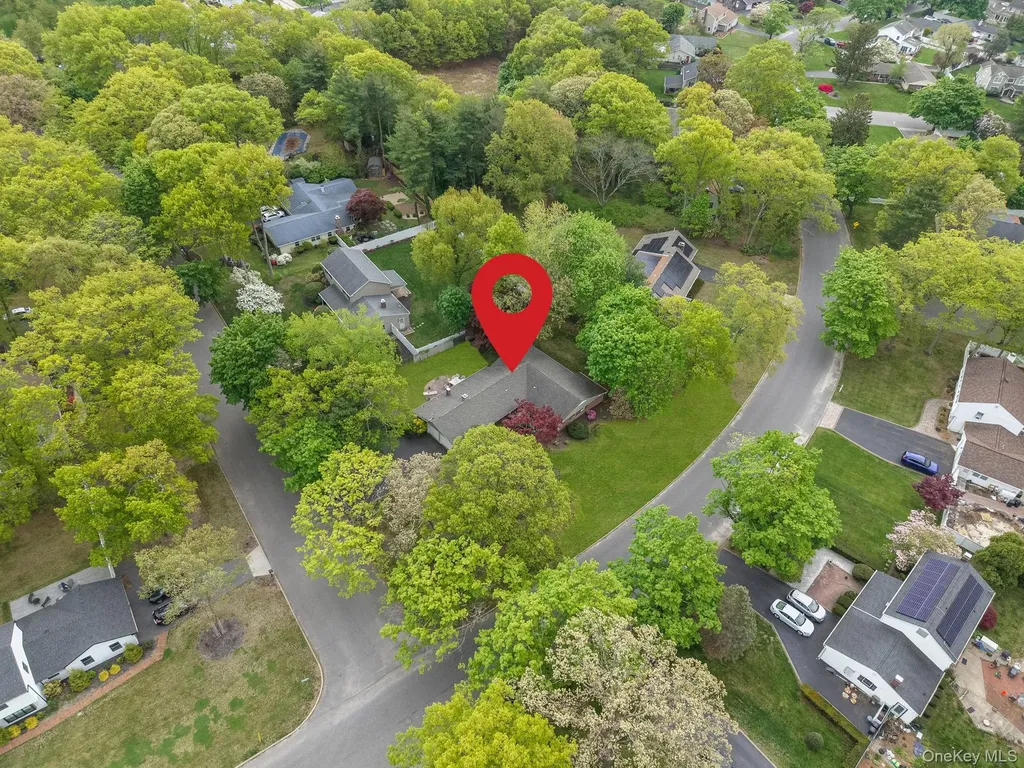 35 Pembrook Drive Stony Brook NY 11790