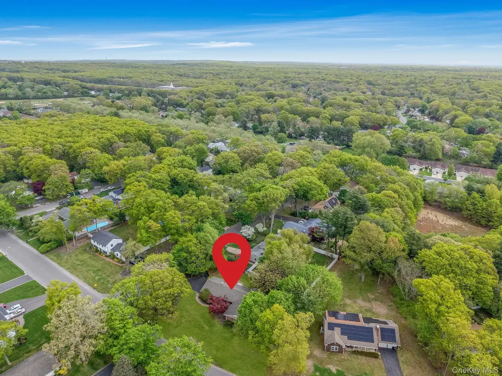 35 Pembrook Drive Stony Brook NY 11790