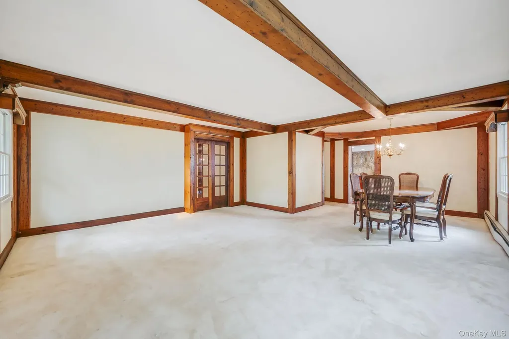 35 Pembrook Drive Stony Brook NY 11790