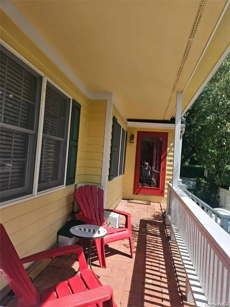 10 Phyllis Road Mastic Beach NY 11951
