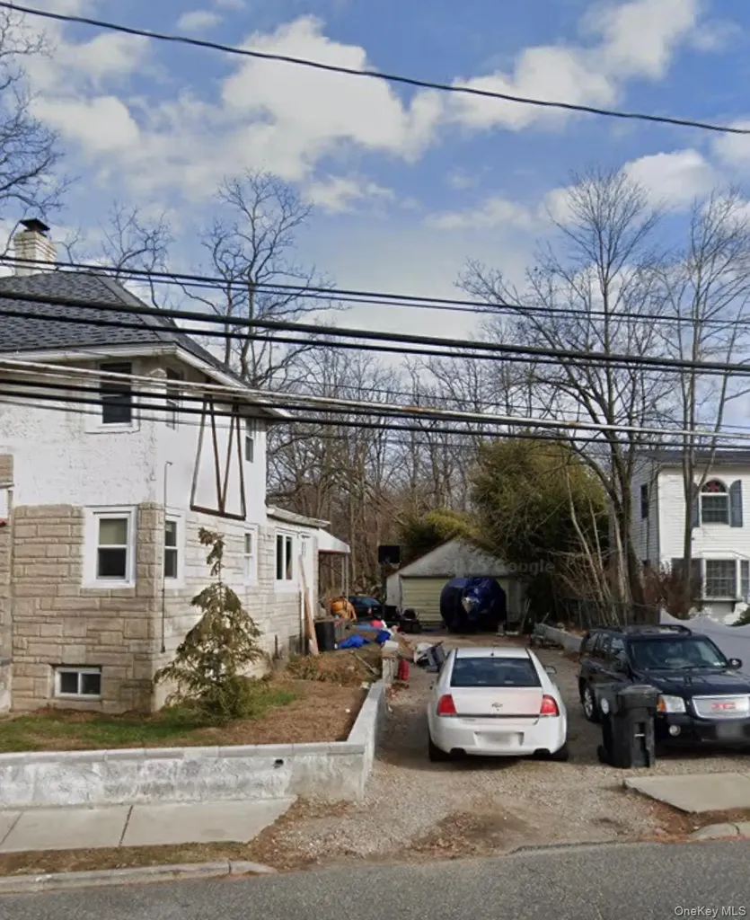 West Islip NY 11795