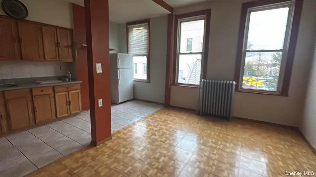 6353 60th Place Ridgewood NY 11385