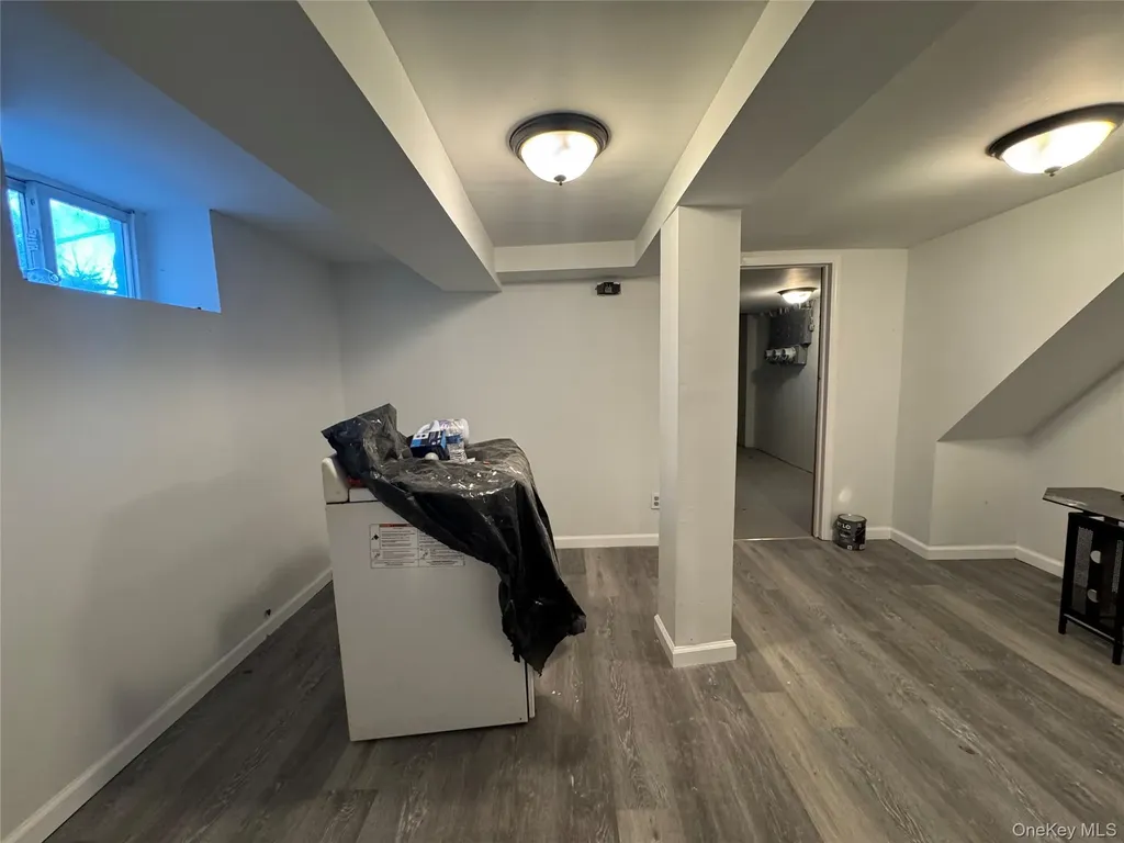 6353 60th Place Ridgewood NY 11385
